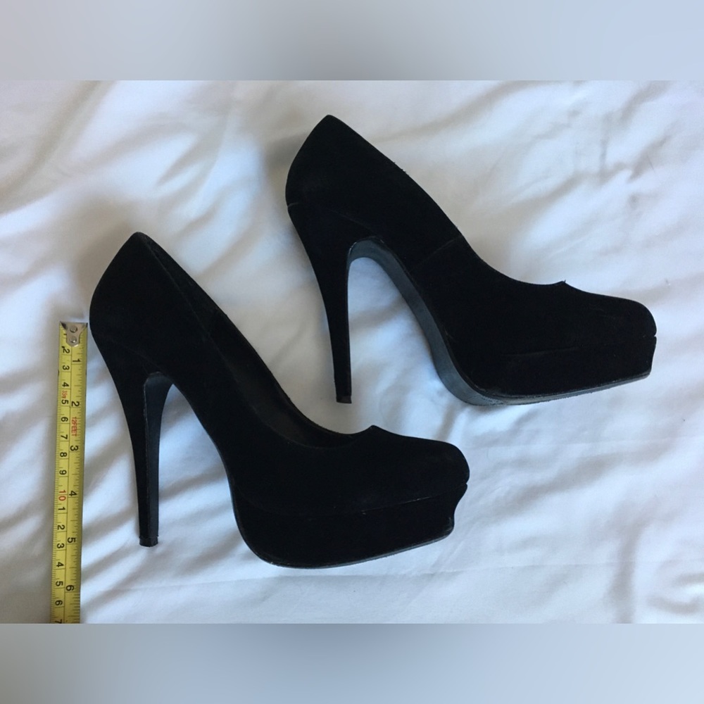 Sexy Paprika black velvet stiletto platform heels.